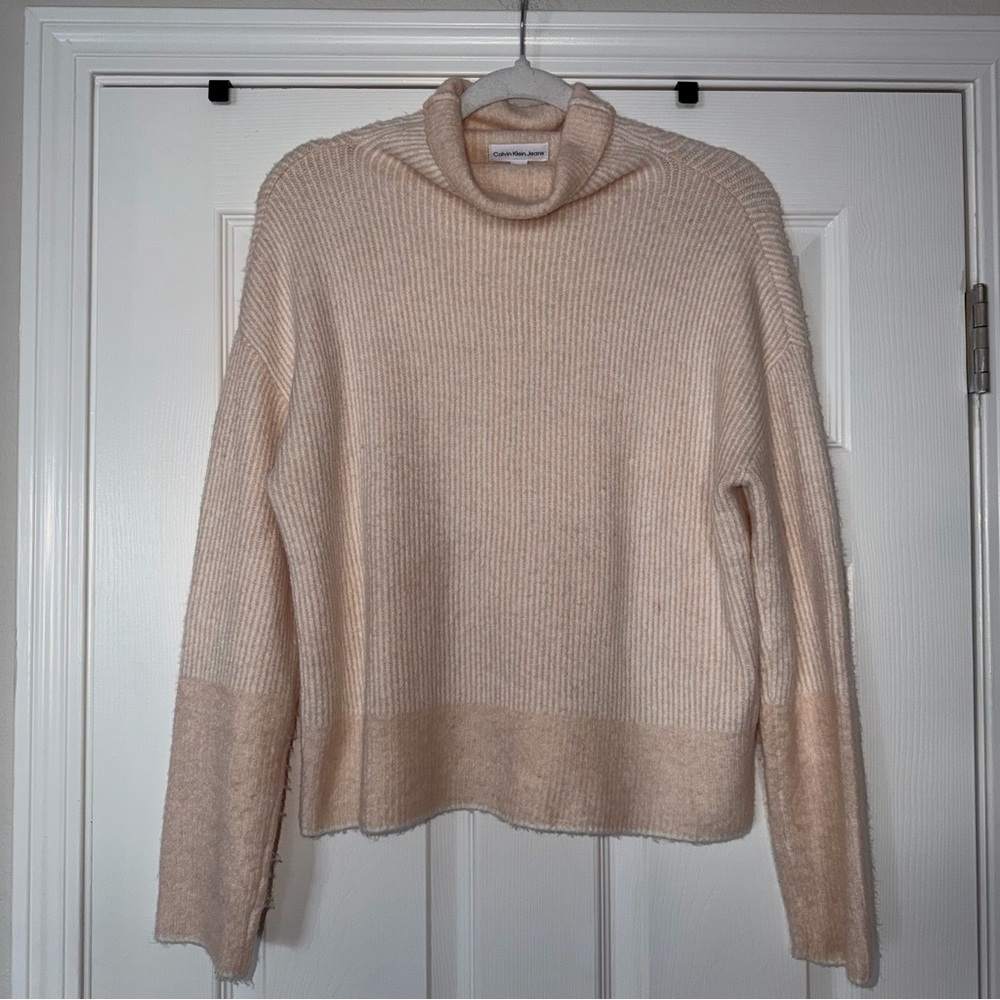 💕SALE💕Calvin Klein Jeans Pink & Cream Cowl Neck Sweater